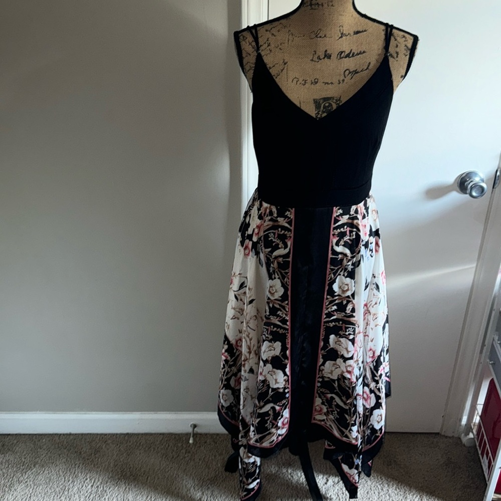 White House Black Market dress size 6